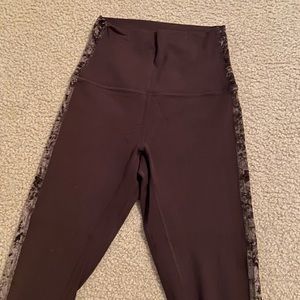 Chocolate Lululemon leggings with velvet side stripe